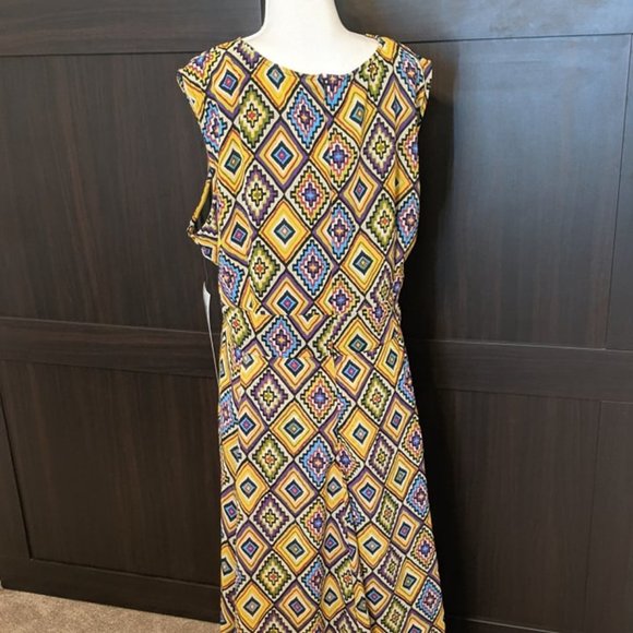Ashro Jeniece Dress Size 24 Yellow New - Picture 4 of 9